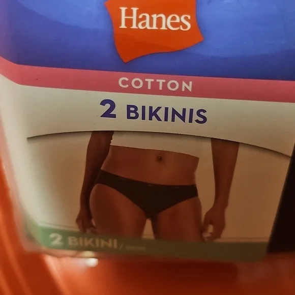 Nwt Hanes 2 Pairs women's Cotton Bikini Underwear - Black and Cream - Picture 3 of 5